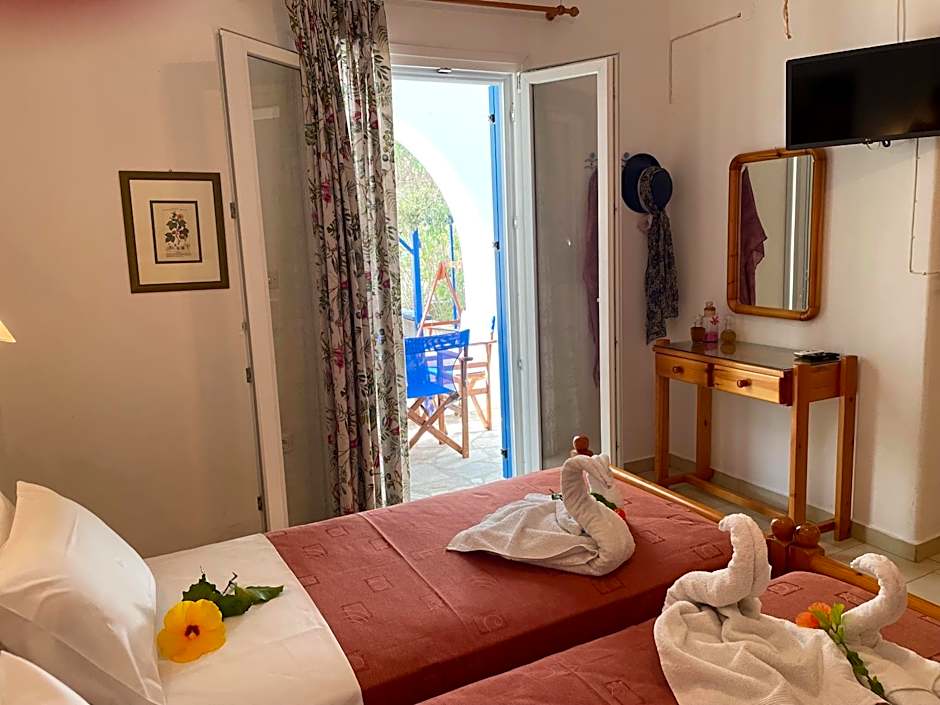 Villa Gelly's Studios