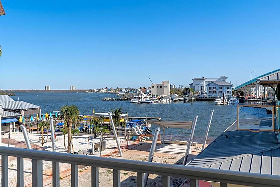 Harbour House at the Inn 306