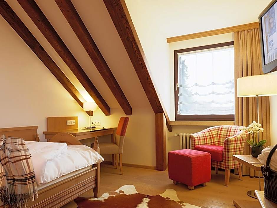 Photo 1 of 4 of Single Room
