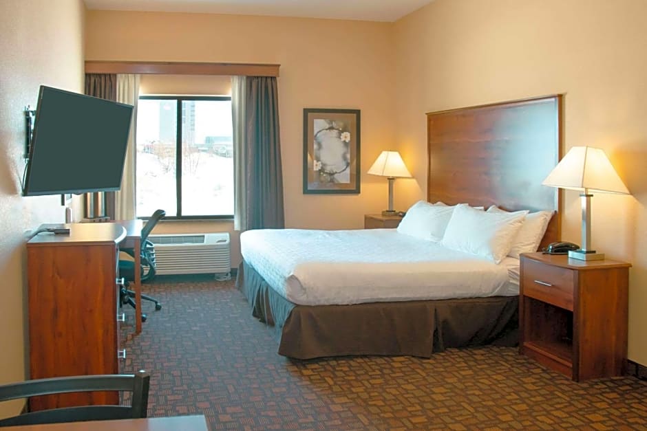 Grand Forks Lodge and Suites