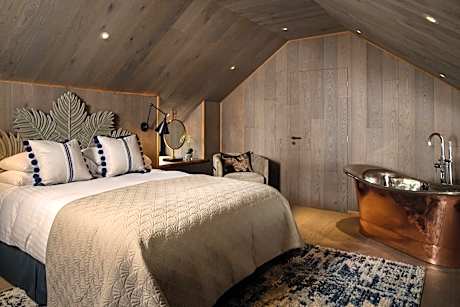 The Tempus Superior King Room