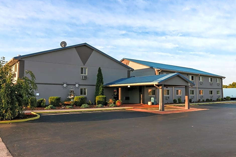 Super 8 by Wyndham Indianapolis Emerson