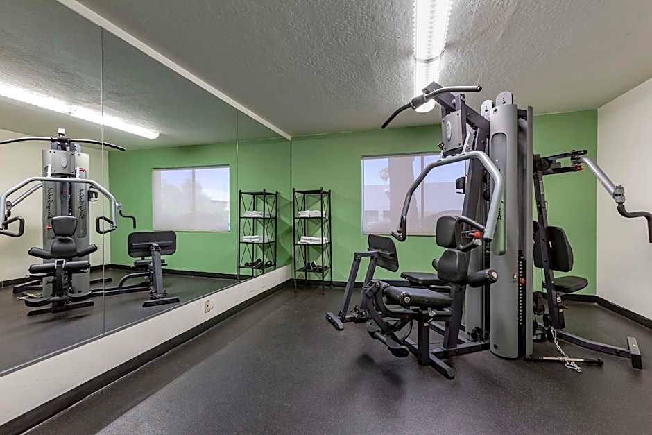 Best Western Plus Scottsdale Thunderbird Suites