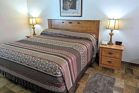 King Room - Pet Friendly/Non-Smoking