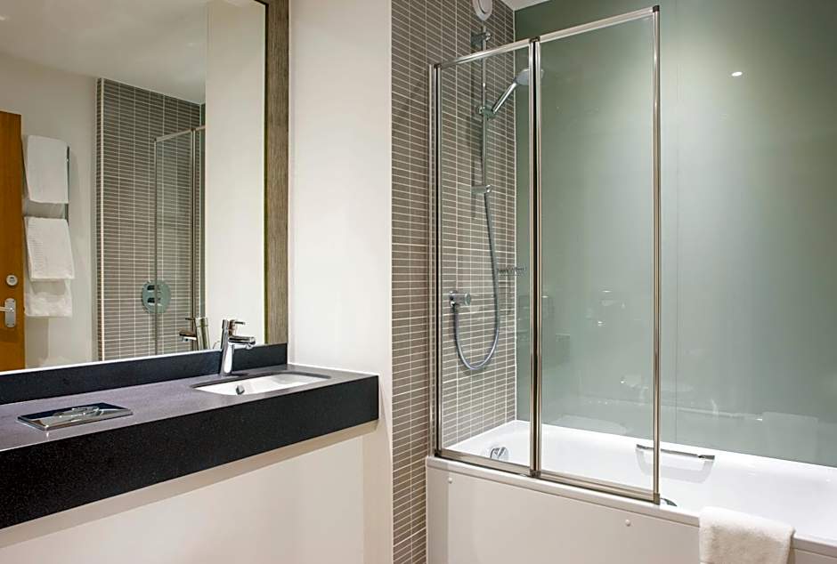 Holiday Inn Ashford Central By IHG