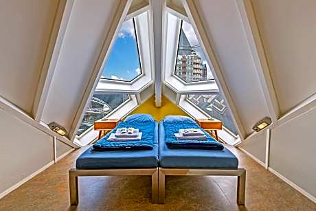 Quadruple Family Room with Private Bathroom