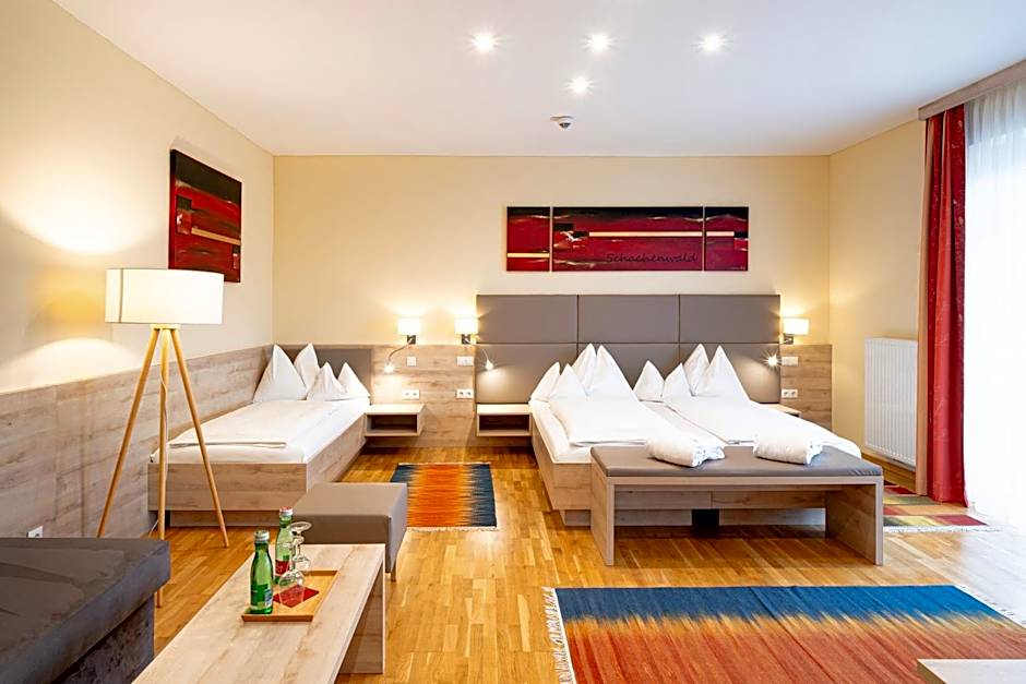 SCHACHENWALD Hotel & Restaurant I Free Parking