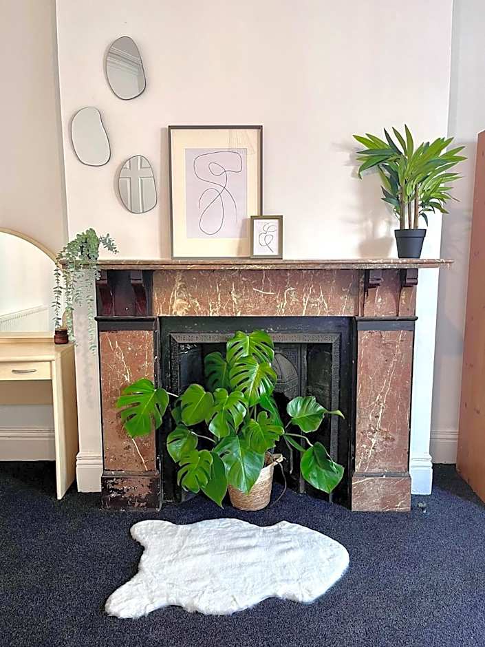 Centrally Located Apartment-free Parking