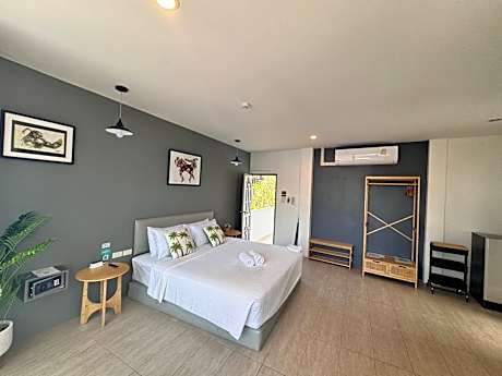 Queen Room with Sea View