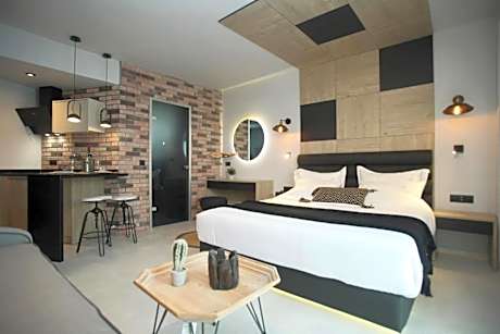 Athinais Luxury Apartments