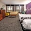 La Quinta Inn & Suites by Wyndham Naples East - I-75