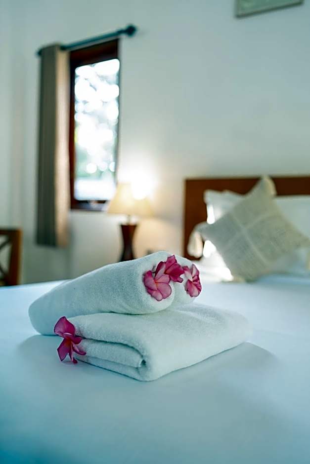 Nusa Indah Onai Hotel