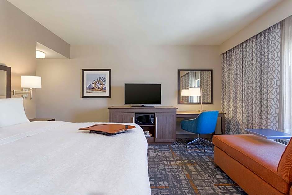 Hampton Inn By Hilton & Stes West Des Moines