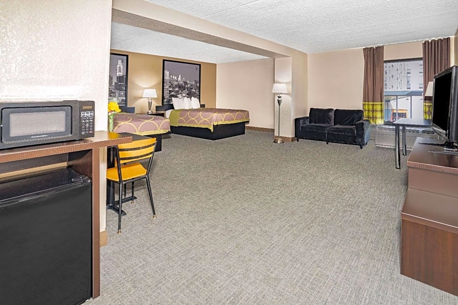 Super 8 by Wyndham Mount Laurel