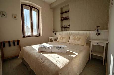 Suite with Garden View