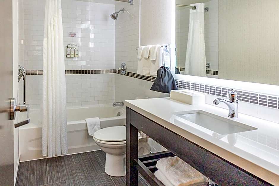 Holiday Inn Hotel & Suites St.Catharines-Niagara By IHG