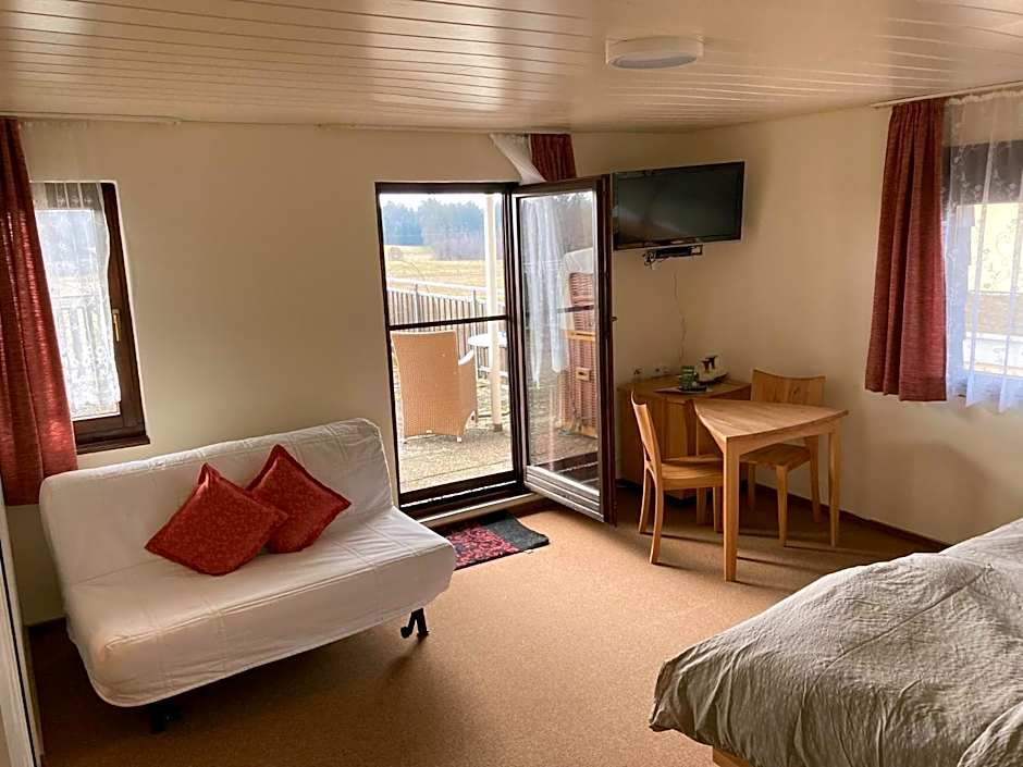 Hotel-Pension-Waldblick