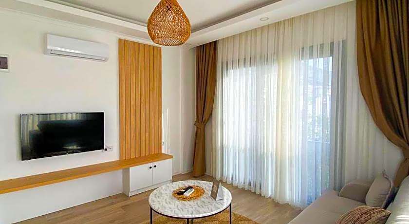 marla suite