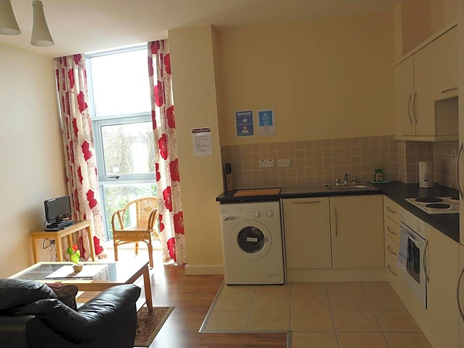 The Courtyard Apartments