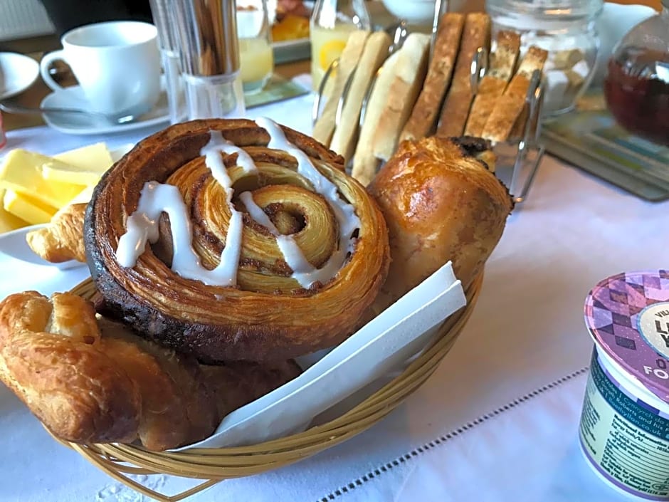 Lon y Traeth Bed & Breakfast