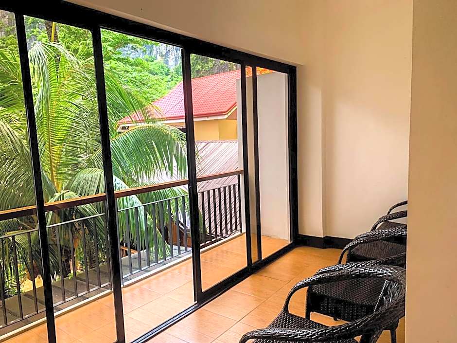 Jurias Pension – El Nido, WI
