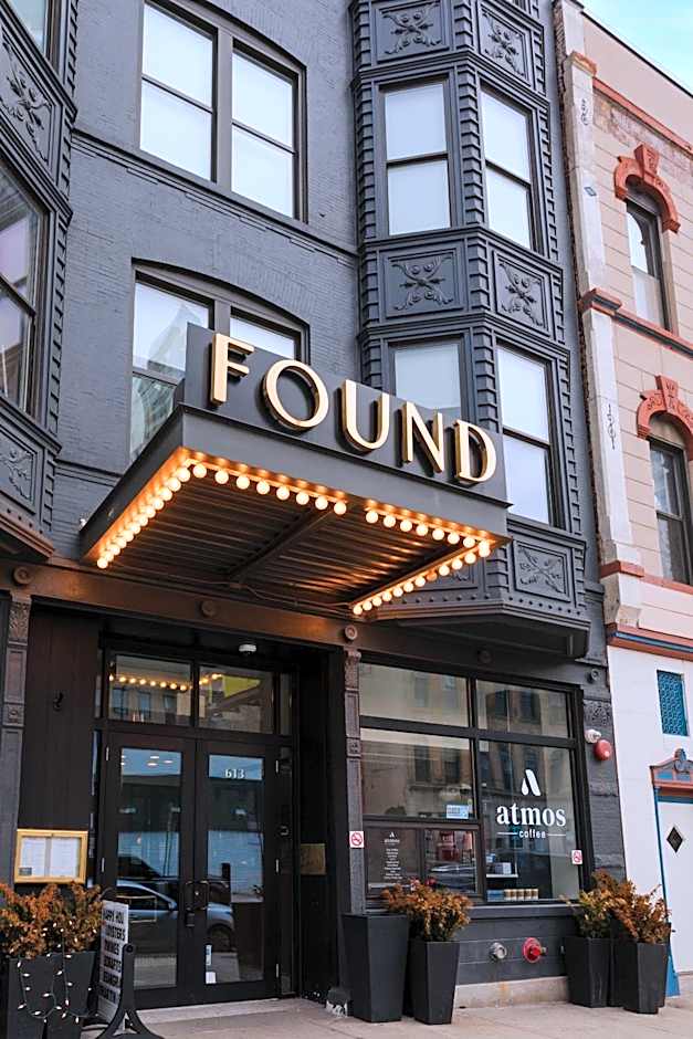 Found Chicago powered by Sonder