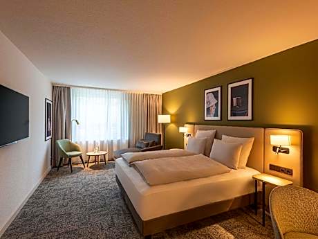 Privilege room with king-size bed