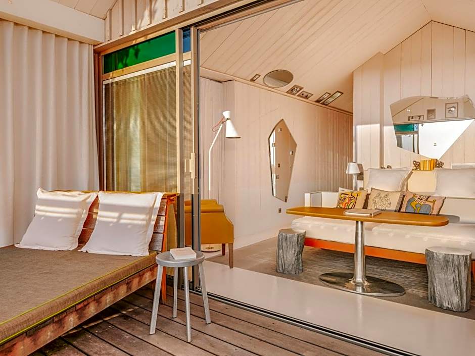 Hotel La Co(o)rniche