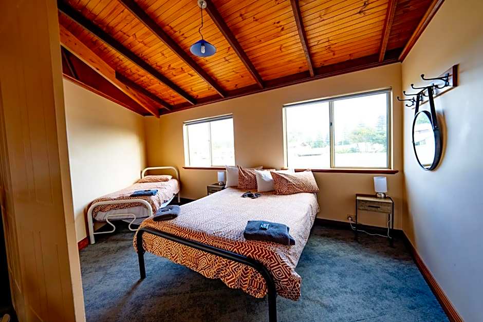 Esperance Foreshore Apartments