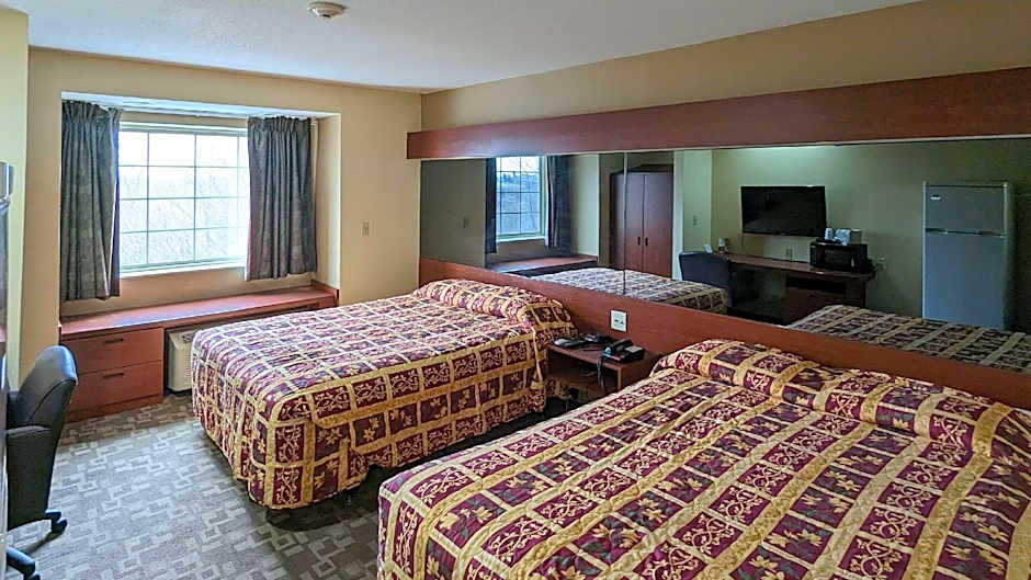 St Clair Inn and Suites