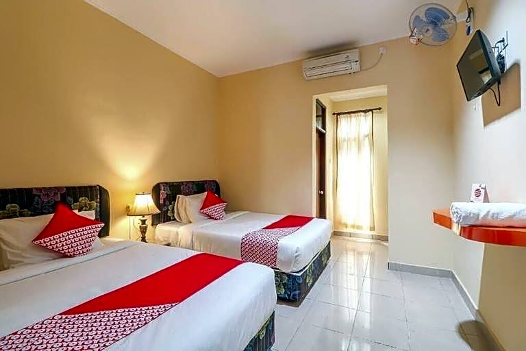 Miraa Guest House & Resto