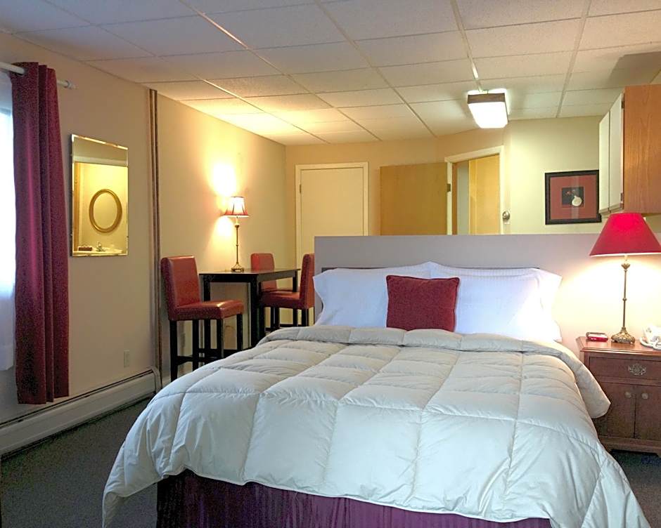 Vinehurst Inn & Suites