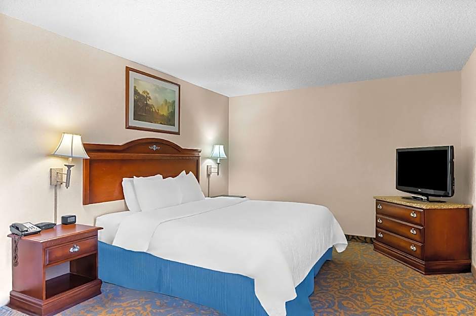 SureStay Plus Hotel by Best Western Chey