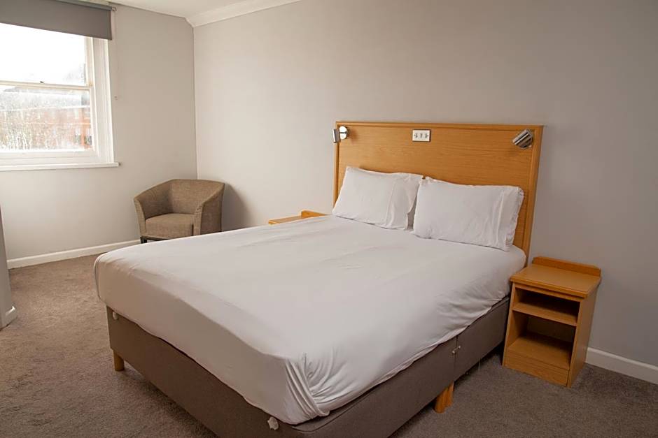 Royal Hotel, Bar & Grill