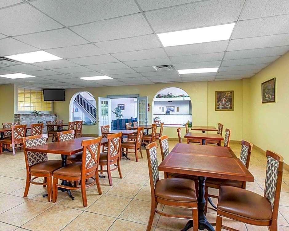 Econo Lodge Dalton West