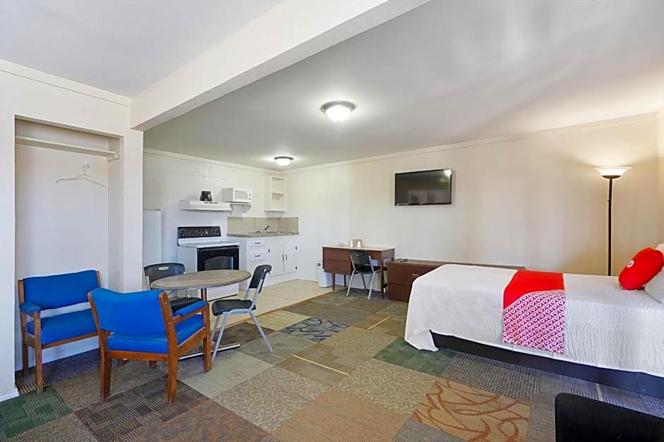 OYO Hotel Alpine TX near University