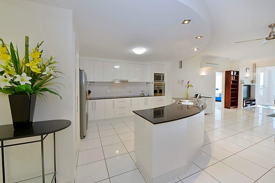 Bellevue At Trinity Beach