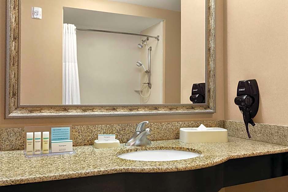Hampton Inn By Hilton And Suites Enid