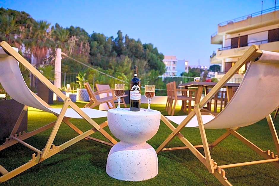 Monarco Executive Rooms