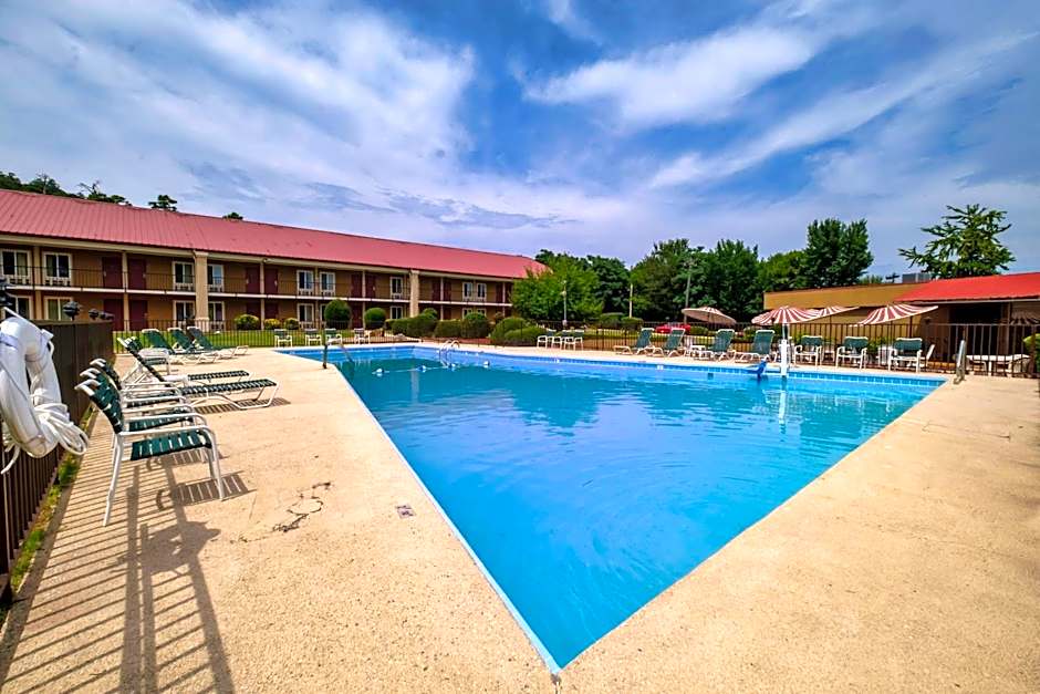 Red Roof Inn Hot Springs