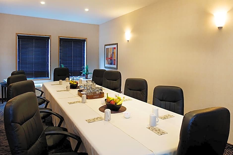 Holiday Inn Express & Suites-Regina-South By IHG