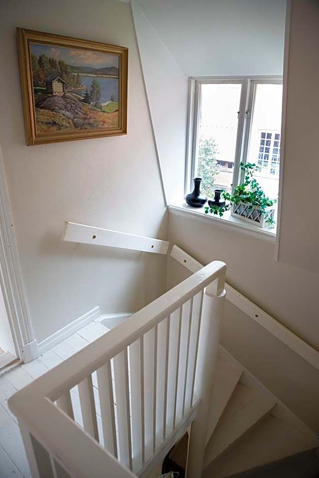 Photo 1 of 13 of 2 Bedroom