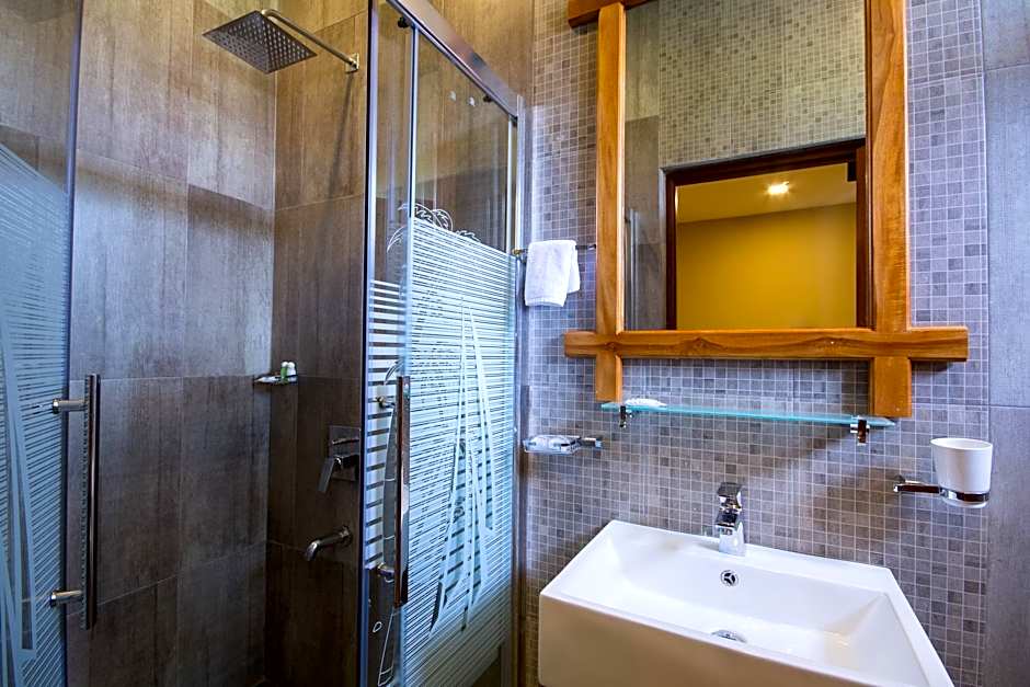 Hill Pride City Hotel