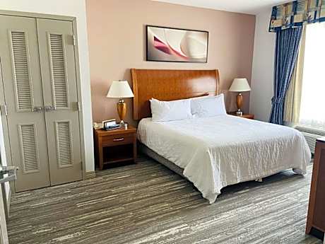 King Suite with Whirlpool