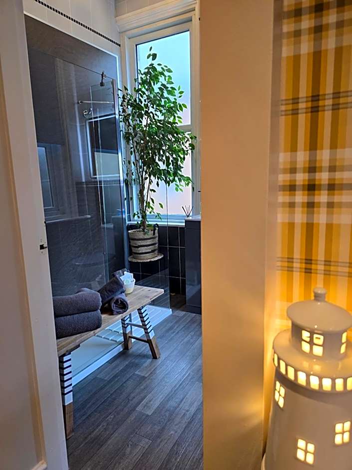 Ashburton House - B&B