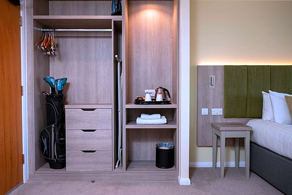 Hellidon Lakes Hotel