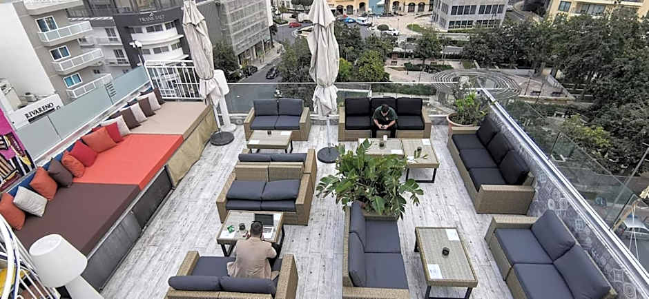 Marco Polo Party Hostel