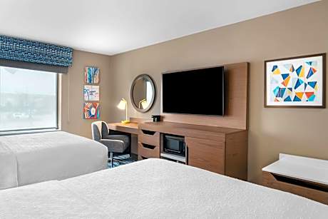 2 Queen Beds Nonsmoking