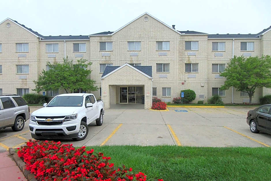 Clarion Inn Fairborn -  Dayton near Wright Patterson
