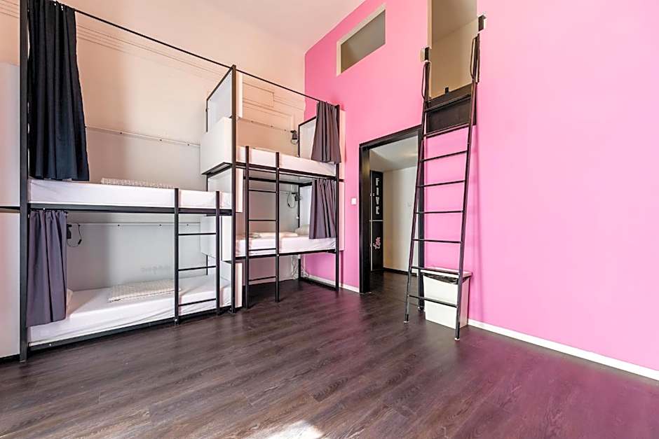 Adagio Hostel Basilica